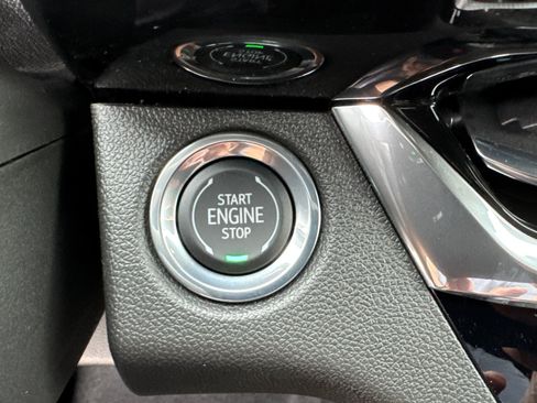 Used 2026 Buick Envista Avenir FWD image 32