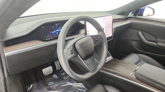 Used 2024 Tesla Model S AWD/4WD image 44