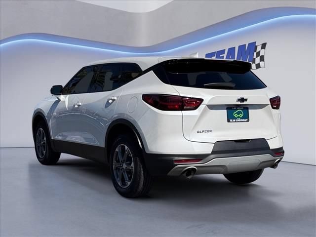 Certified 2023 Chevrolet Blazer LT FWD image 3