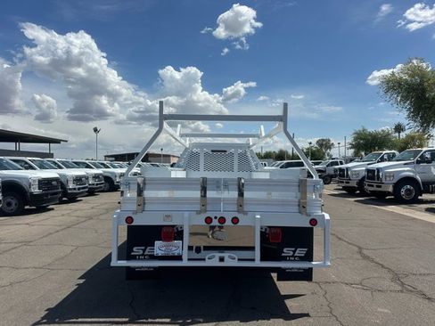 New 2025 Ford F550 4x4 SuperCab Super Duty image 3