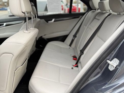 Used 2013 Mercedes-Benz C 250 Sedan image 10
