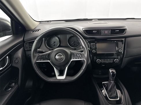 Used 2017 Nissan Rogue SL w/ SL Premium Package image 34