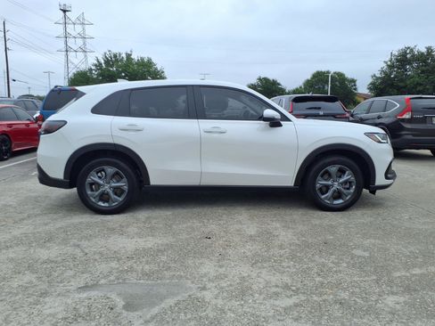 Certified 2026 Honda HR-V LX image 25
