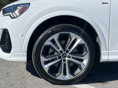 Used 2021 Audi Q3 2.0T Premium Plus w/ Premium Plus Package image 11