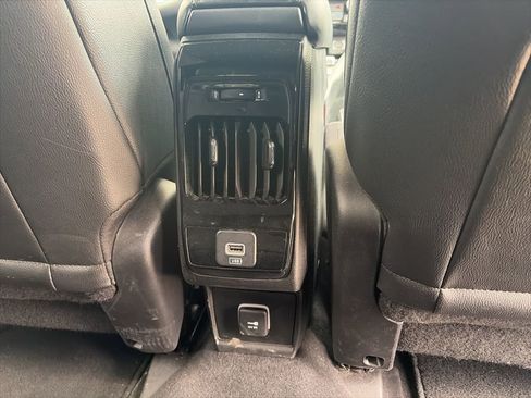 Used 2025 Jeep Compass Limited AWD/4WD image 15