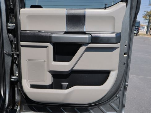 Used 2018 Ford F150 XLT image 38