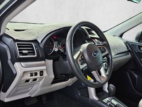 Used 2018 Subaru Forester 2.5i w/ Alloy Wheel Package AWD/4WD image 10