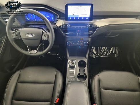 Certified 2022 Ford Escape Titanium w/ Class II Trailer Tow Package AWD/4WD image 22