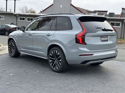 New 2026 Volvo XC90 B6 Ultra w/ Protection Package image 21