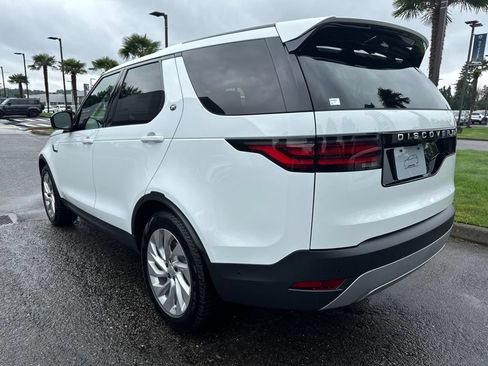 New 2026 Land Rover Discovery S AWD/4WD image 3