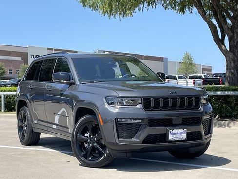 Used 2026 Jeep Grand Cherokee Limited w/ Limited Altitude Package RWD image 2