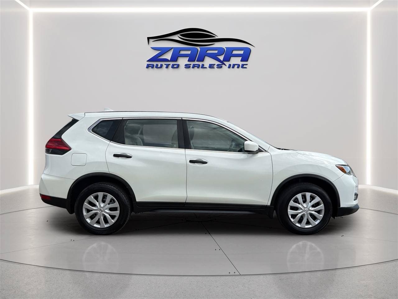 Used 2017 Nissan Rogue S AWD/4WD image 8