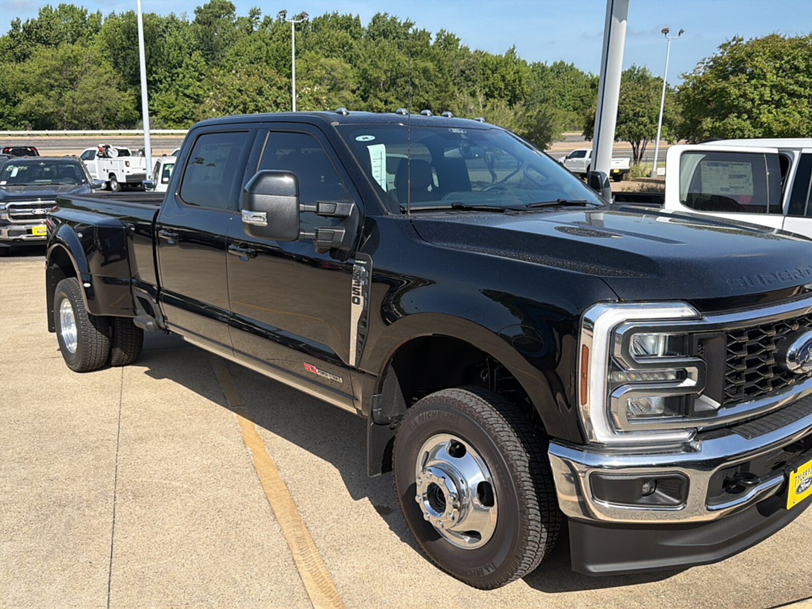 New 2026 Ford F350 Lariat AWD/4WD image 2