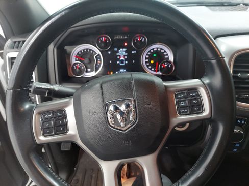 Used 2022 RAM 1500 Warlock AWD/4WD image 8
