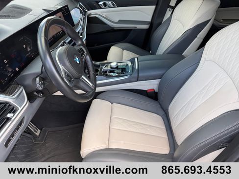 Used 2024 BMW X7 M60i AWD/4WD image 13