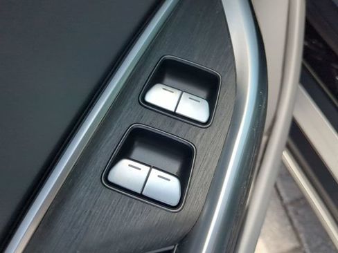 Used 2024 Lucid Air Pure RWD image 18