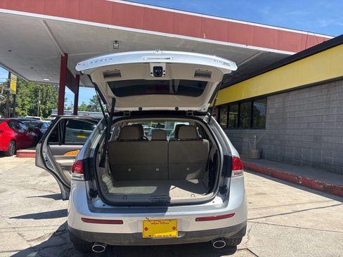 Used 2013 Lincoln MKX AWD image 14