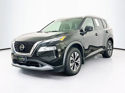 Used 2021 Nissan Rogue SV w/ Premium Package AWD/4WD image 3