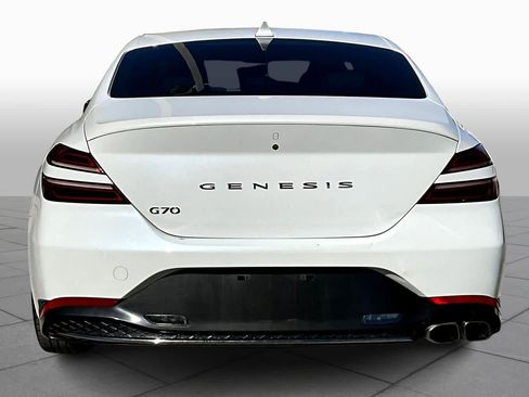 Used 2022 Genesis G70 2.0T image 4