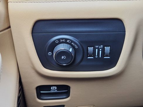 New 2026 Jeep Grand Cherokee L Summit image 22