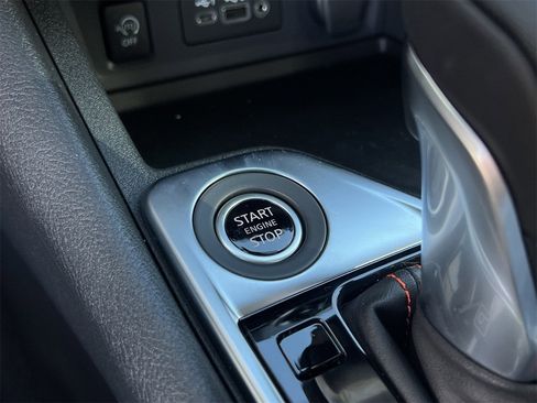 New 2025 Nissan Sentra SR image 13