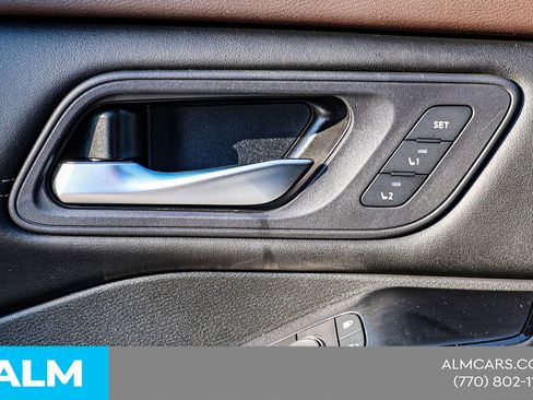 Used 2023 Nissan Rogue SL image 40