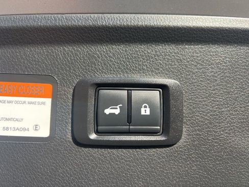 Used 2025 Mitsubishi Eclipse Cross SE AWD/4WD image 11