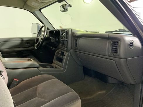Used 2007 GMC Sierra 2500 SLE w/ Heavy-Duty Power Package AWD/4WD image 20