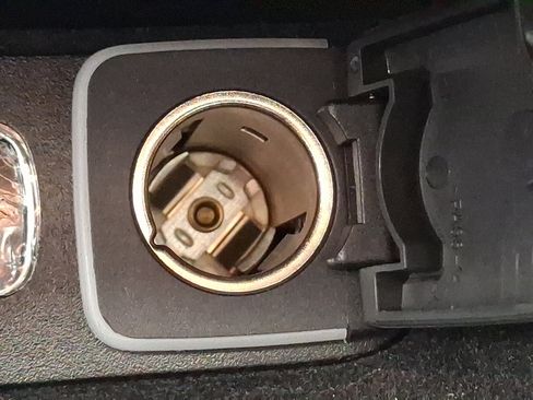 Certified 2021 Jeep Grand Cherokee Trailhawk w/ Trailhawk Luxury Group image 27