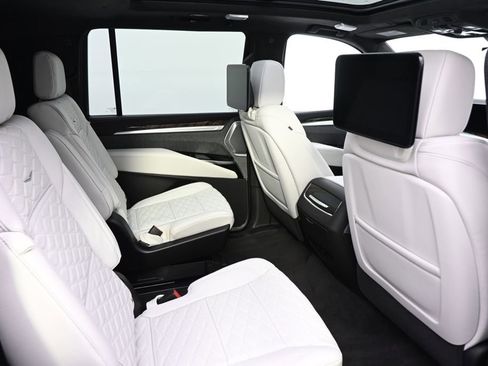 New 2026 Cadillac Escalade ESV Platinum Sport image 18