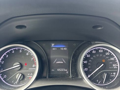 Used 2021 Toyota Camry LE FWD image 8