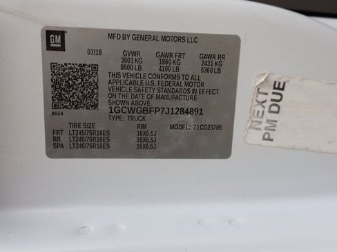 Used 2018 Chevrolet Express 2500 Extended image 28