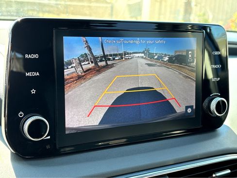 Used 2023 Hyundai Santa Fe SE image 29