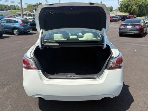 Used 2015 Nissan Altima 2.5 SV FWD image 29