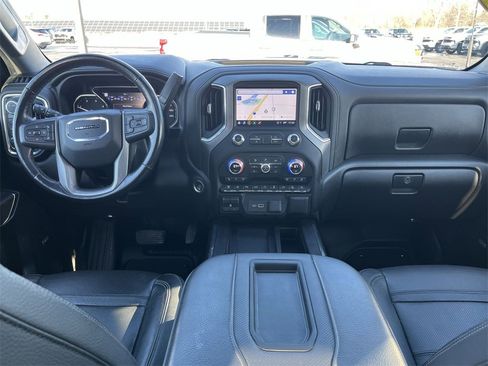 Used 2022 GMC Sierra 2500 Denali w/ Denali Black Diamond Edition image 21