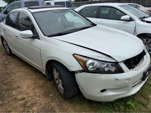 Used 2009 Honda Accord EX image 2