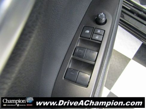 Used 2024 Toyota Camry SE image 16