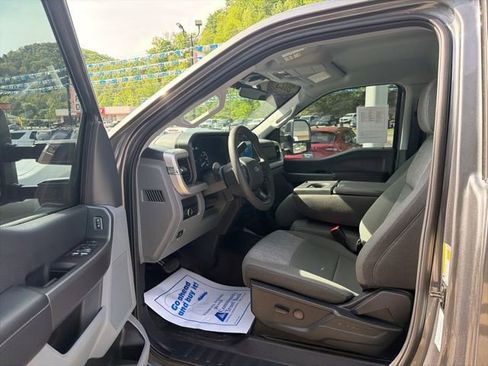 Used 2025 Ford F250 XLT AWD/4WD image 11