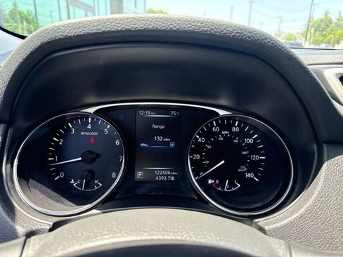 Used 2016 Nissan Rogue S w/ Appearance Package FWD image 20