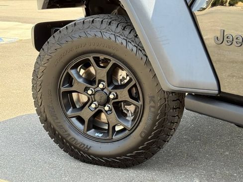 Used 2021 Jeep Wrangler Unlimited Sport AWD/4WD image 18