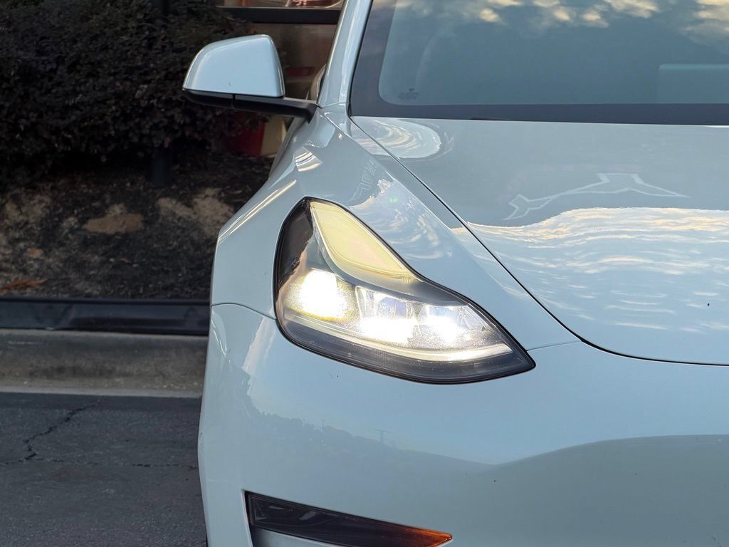 Used 2020 Tesla Model 3 RWD image 4