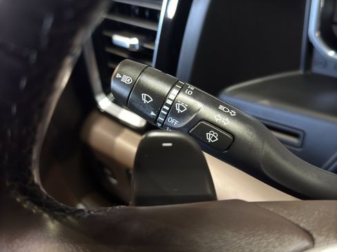 Certified 2022 GMC Sierra 1500 Denali image 29