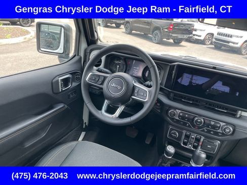 Certified 2025 Jeep Wrangler Unlimited Sahara w/ Safety Group AWD/4WD image 59