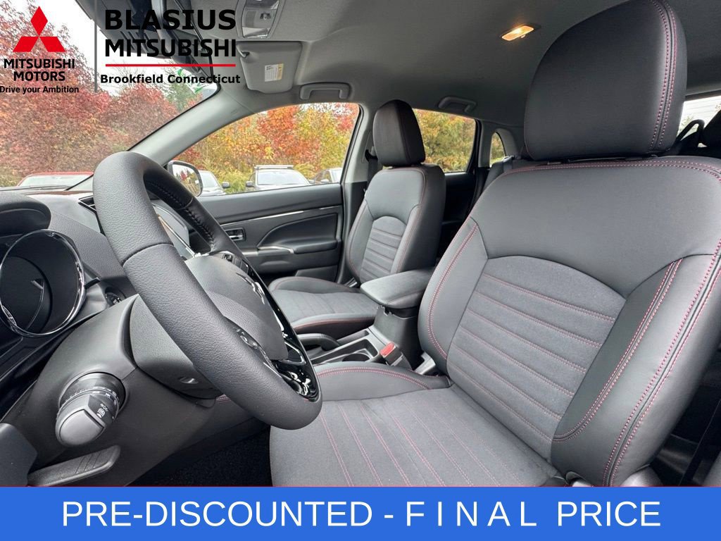 Used 2025 Mitsubishi Outlander Sport SE AWD/4WD image 10