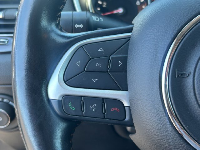 Used 2020 Jeep Compass Limited AWD/4WD image 18