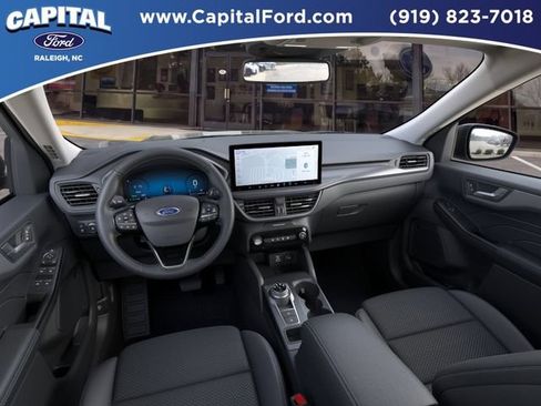 New 2025 Ford Escape SE FWD image 9