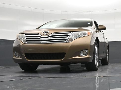 Used 2010 Toyota Venza FWD image 32