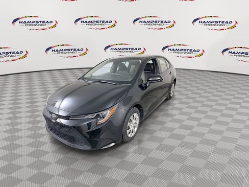 Used 2020 Toyota Corolla LE image 4