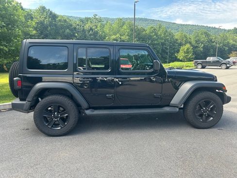 Used 2021 Jeep Wrangler Unlimited Sport AWD/4WD image 8