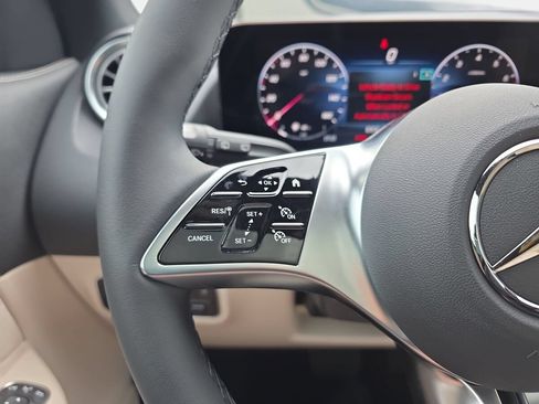 New 2026 Mercedes-Benz GLA 250 image 17